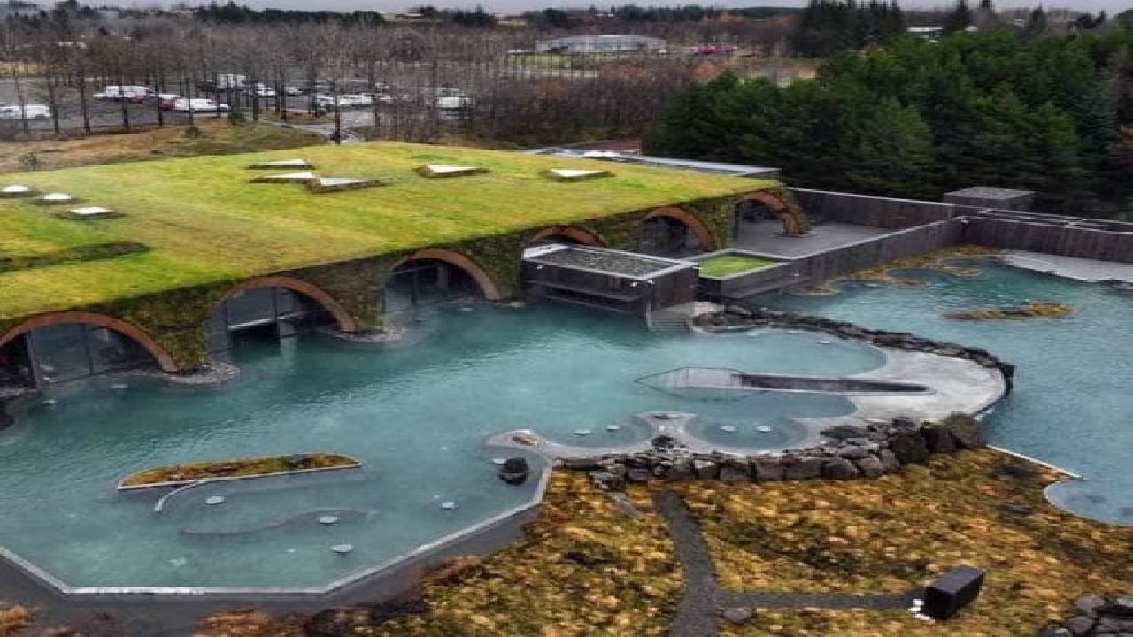 Golden Circle, Laugarás Lagoon & Friðheimar Small Group Tour
