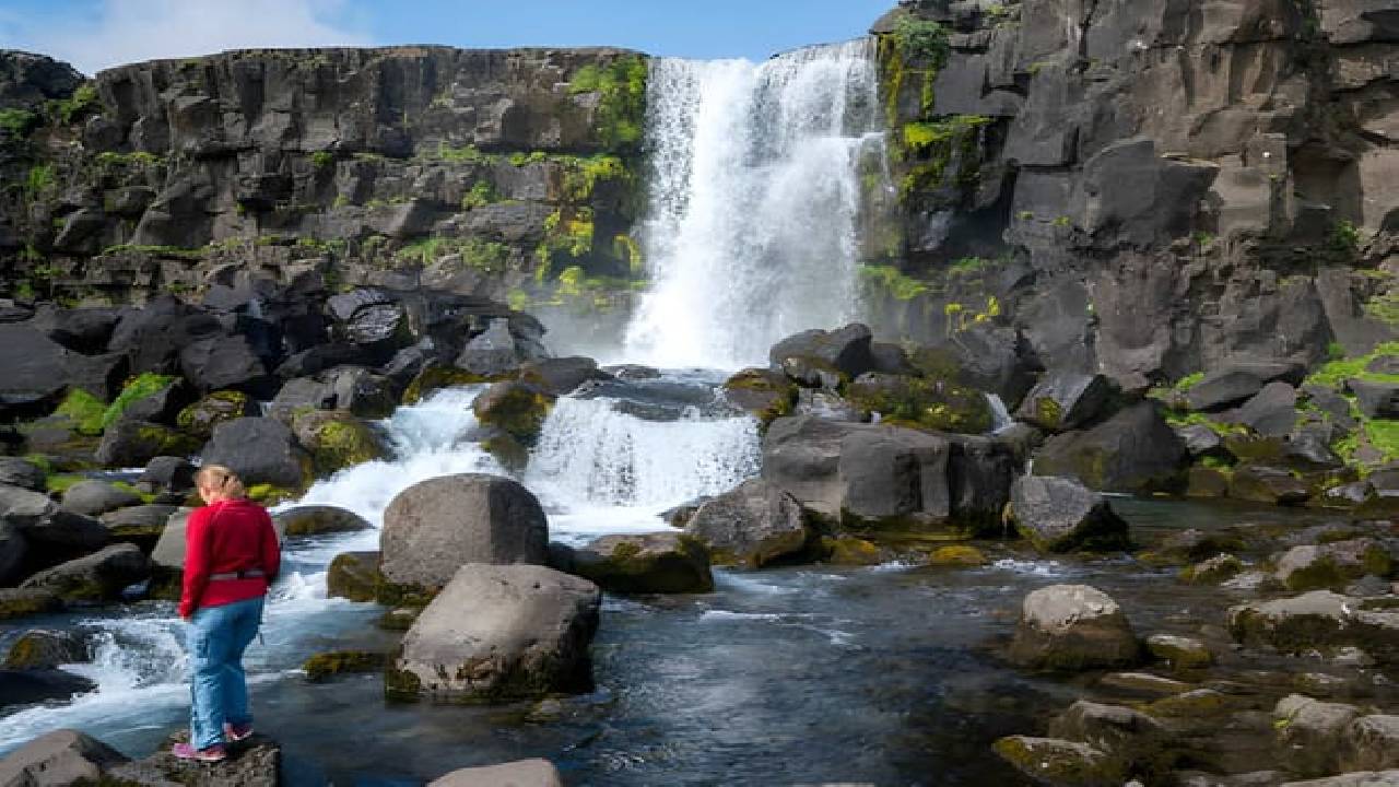 Private Golden Circle Welcome Tour with Keflavik Airport Pickup