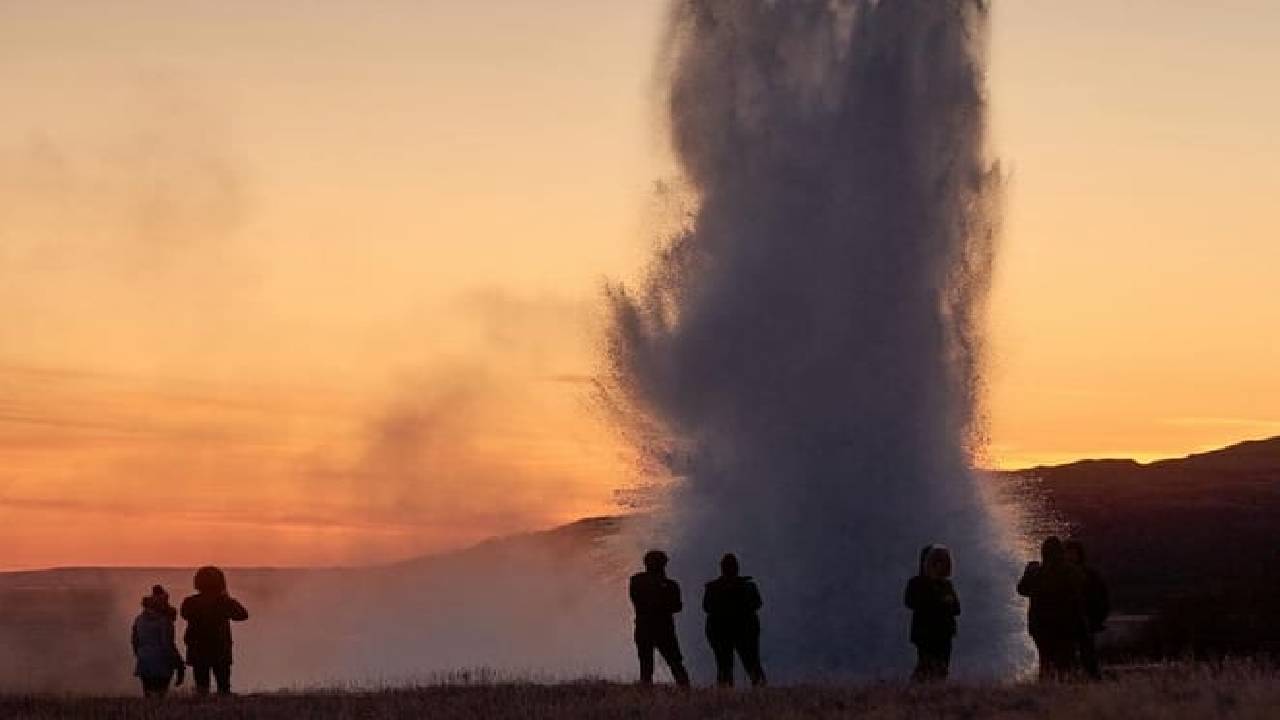 Reykjavik: Private Complete Golden Circle Tour with Faxi Waterfall