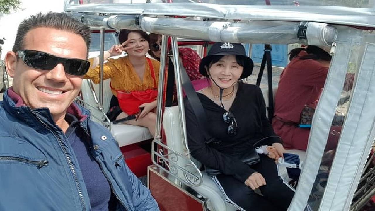 Special Guided Tour of Tuk Tuk Lisbon Historic 2 Hours