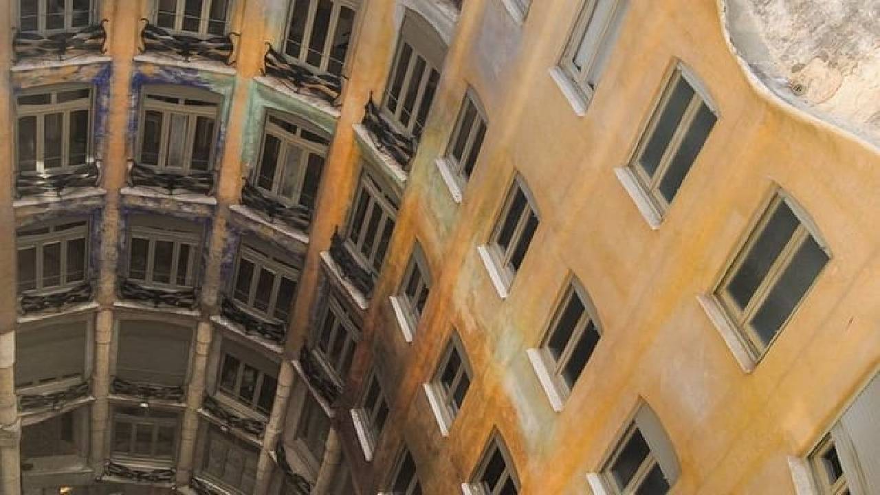 Gaudi houses Private Tour: La Pedrera & Casa Vicens Skip-the-Line