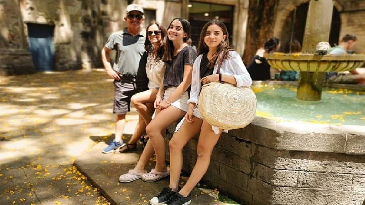 Kickstart Barcelona Private Tour. City Highlights for newcomers