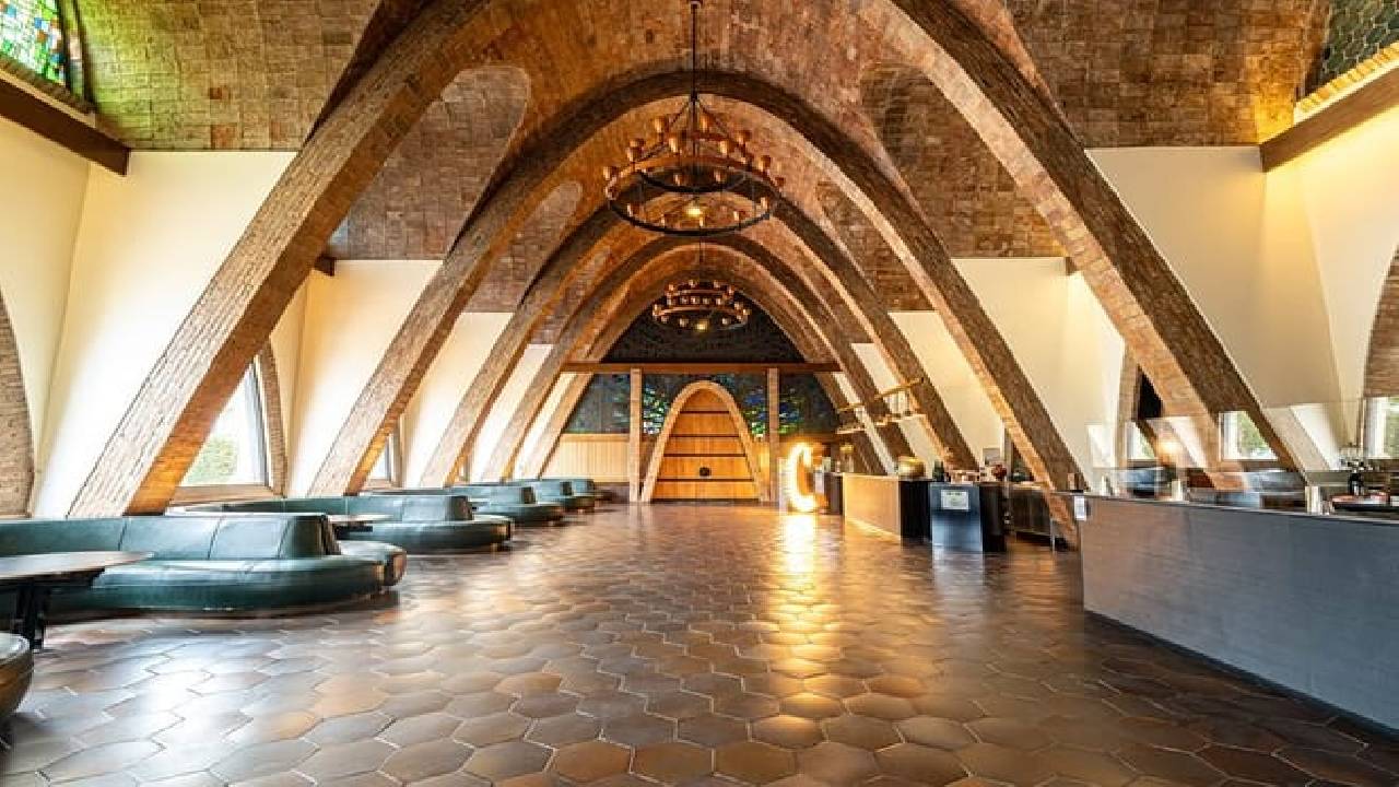 Montserrat Private Day Trip with Codorniu Cava Cellar Tasting