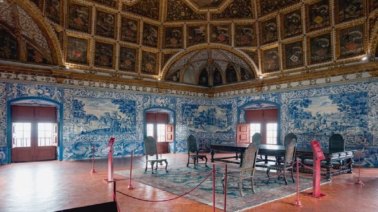 Sintra, Cascais & Estoril Private Tour - Palaces Tickets & Lunch