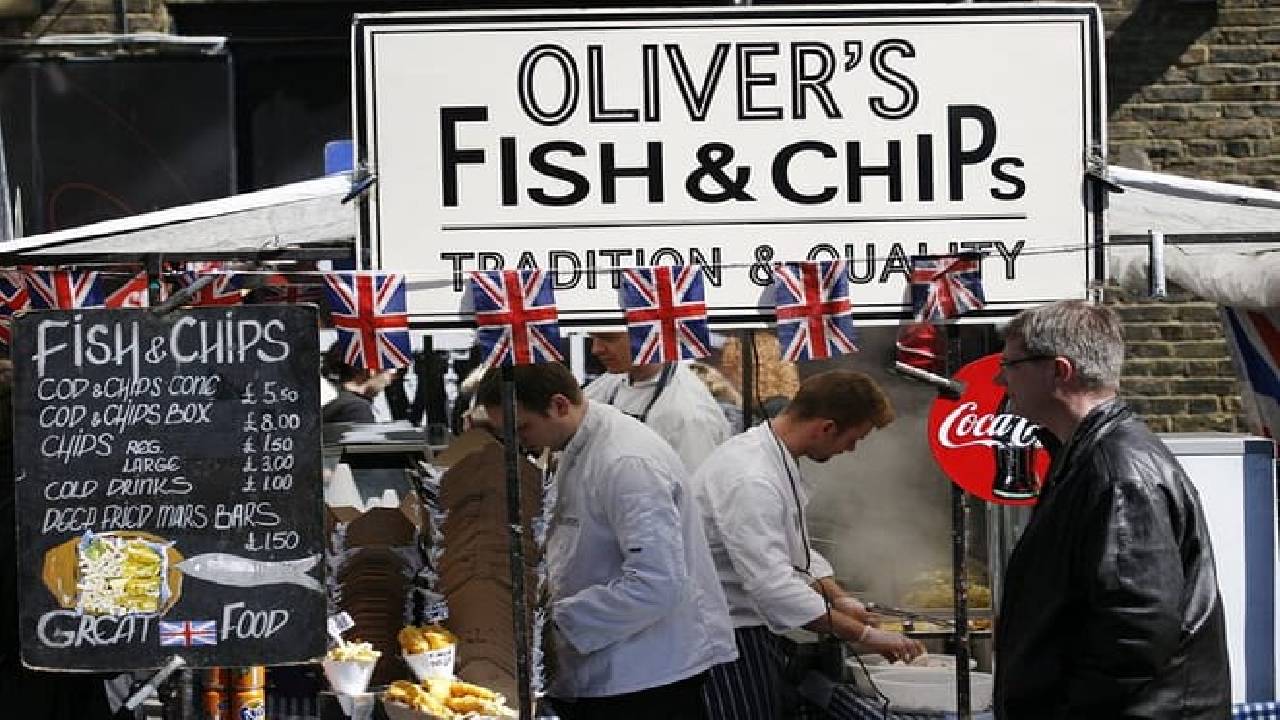 Highlights & Secrets of London Private Tour - Camden Town, Downtown & Markets