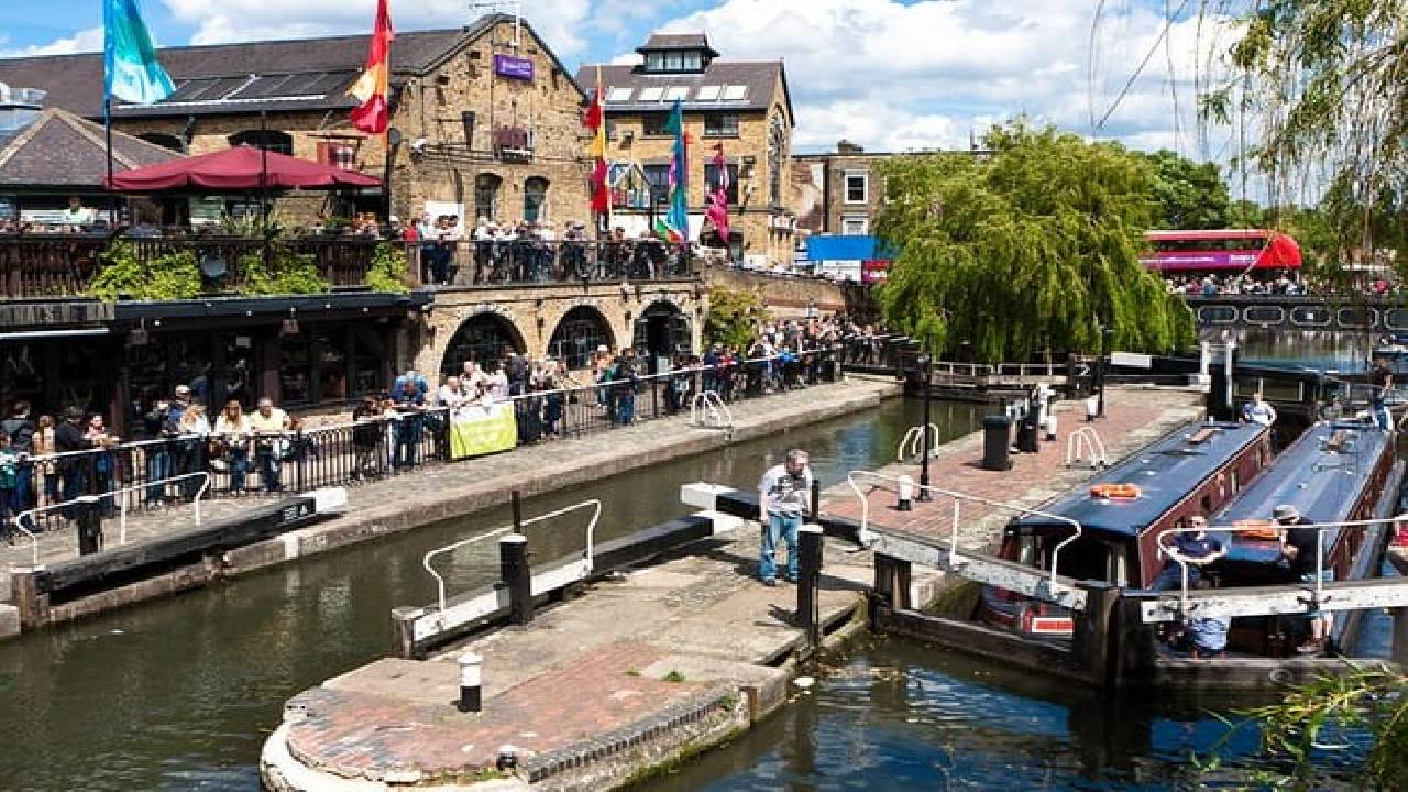 Highlights & Secrets of London Private Tour - Camden Town, Downtown & Markets