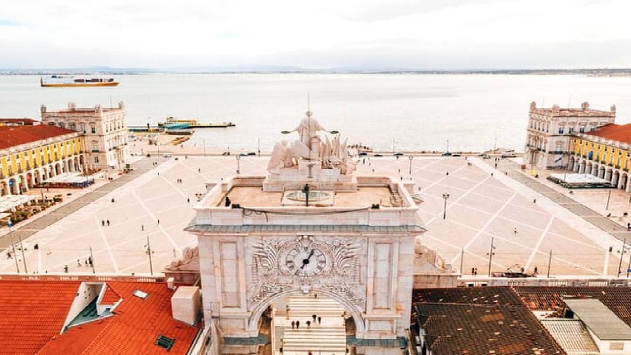 Lisbon Highlights for Newcomers Private Tour 