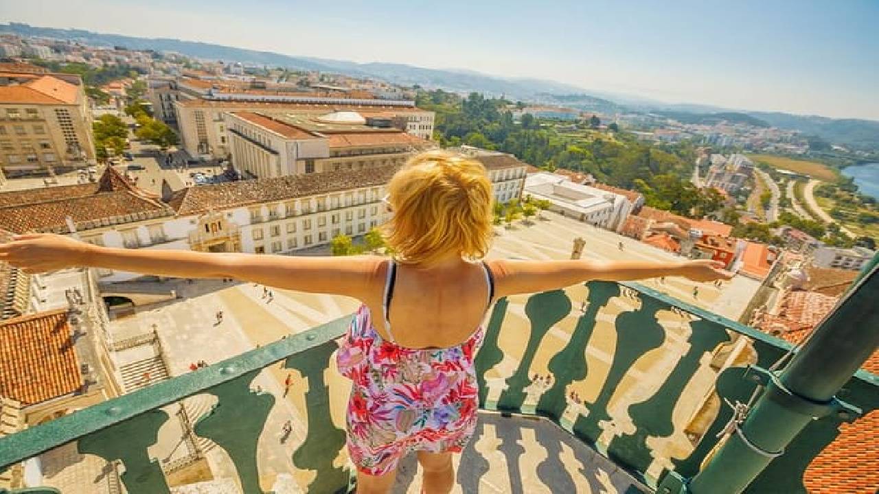 Fatima and Coimbra Religious Tour: Private Day Trip from Lisbon