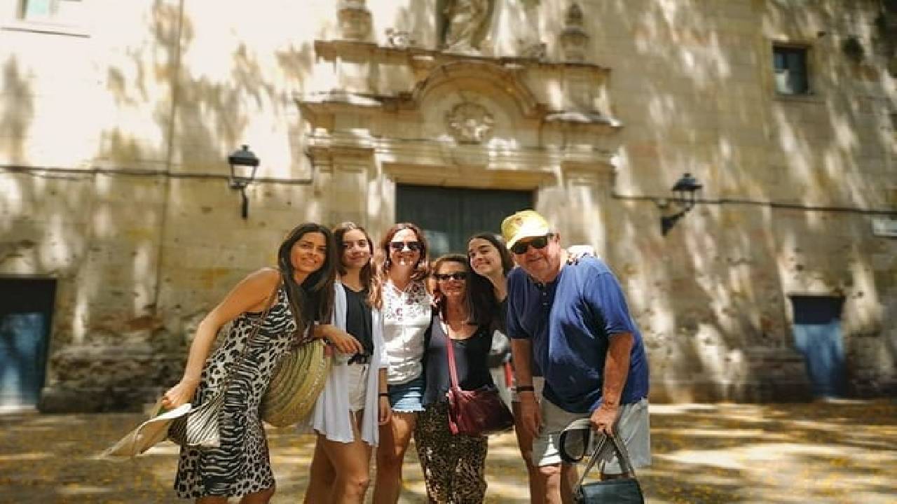 Private Religious Tour: Sagrada Familia, Romans & Jewish Quarter