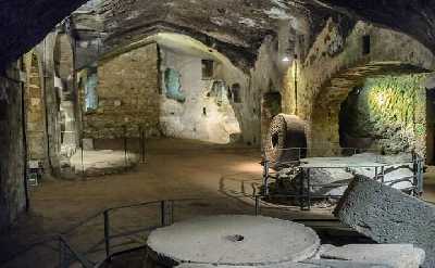 Rome to Orvieto Day Trip by Train with Duomo, Caves and Lunch