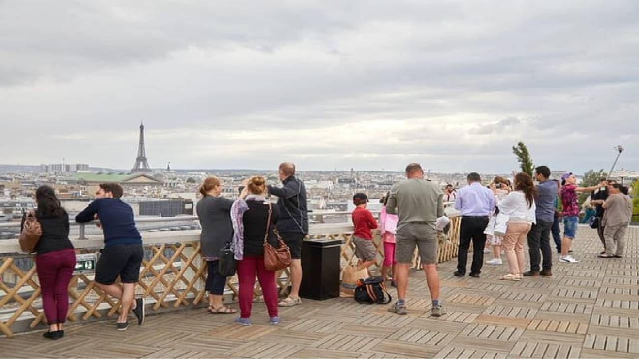 The Best of Hidden Paris - Undiscovered Quarters & Secret Gems