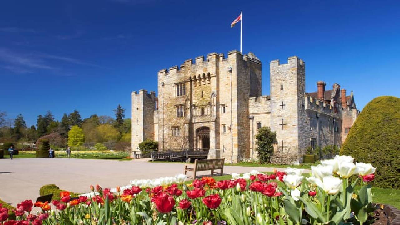 From London: Leeds Castle and Hever Castle Tour Including Entry Tickets
