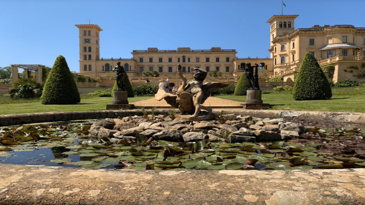 Isle of Wight Day Trip from London Including Osborne House Entry Ticket