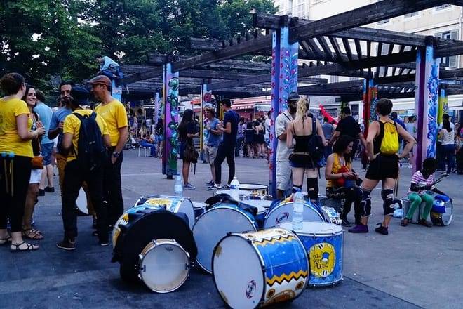 Course julien world's coolest district & Noailles Exotic market