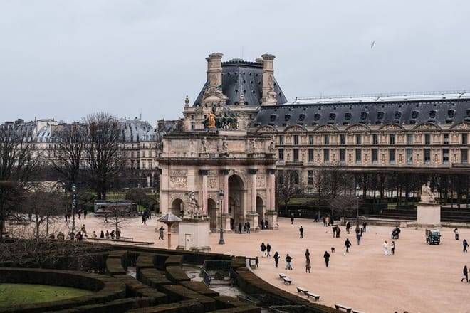 Full Day Paris City Pass: 50 Museums, Unlimited Hop On/Off Cruise