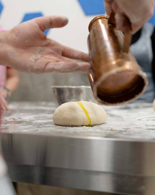 Authentic Pizza Making Class: Learn the Secret Dough Recipe. Appetizers and Drink Included
