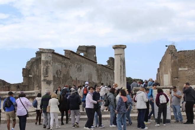 Private Pompeii Tour With Guide and Transfer Included