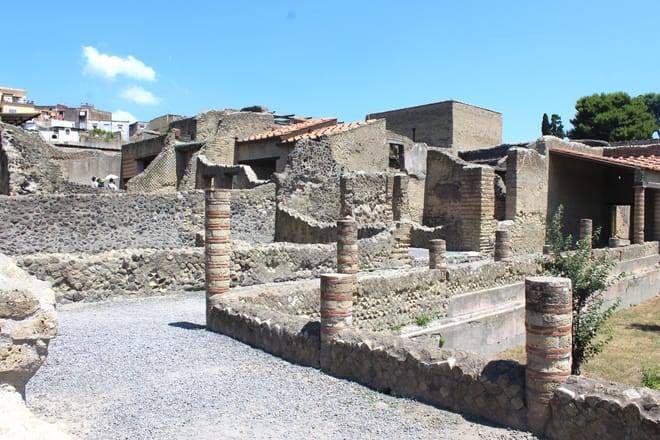 Private Tour of Pompeii and Herculaneum with Guide and Driver
