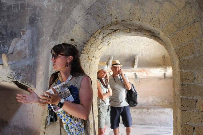 Private Tour of Pompeii and Herculaneum with Guide and Driver
