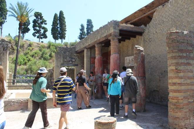Private Tour of Pompeii and Herculaneum with Guide and Driver