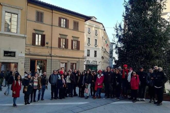 Florence Day Trip: Pisa, San Gimignano, and Siena with Lunch