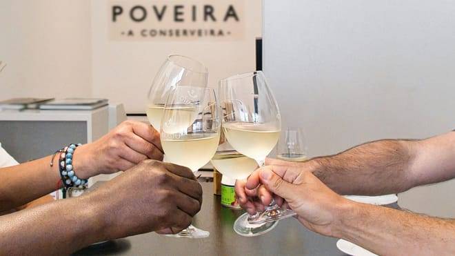 Porto Food Tour with 10 Tastings at 5 Restaurants and Eateries