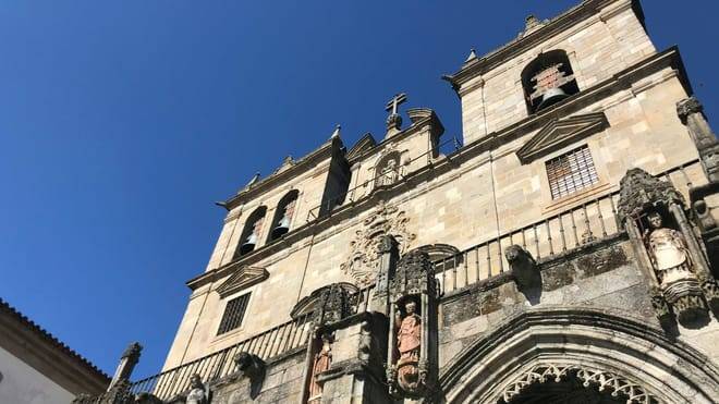 Guimarães & Braga Small Group Tour with Lunch and All Tickets Included