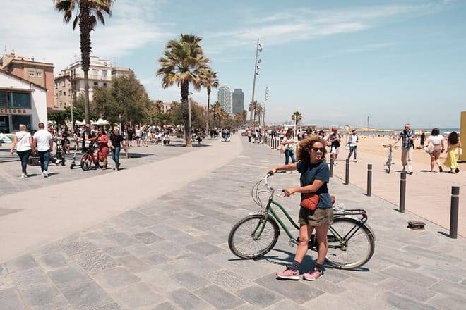 3-Hour Private Gaudi Bike Tour 