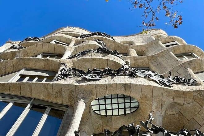 3-Hour Private Gaudi Bike Tour 
