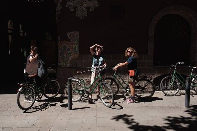 Private 3-Hour Barcelona Bike Tour: Highlights and Hidden Gems