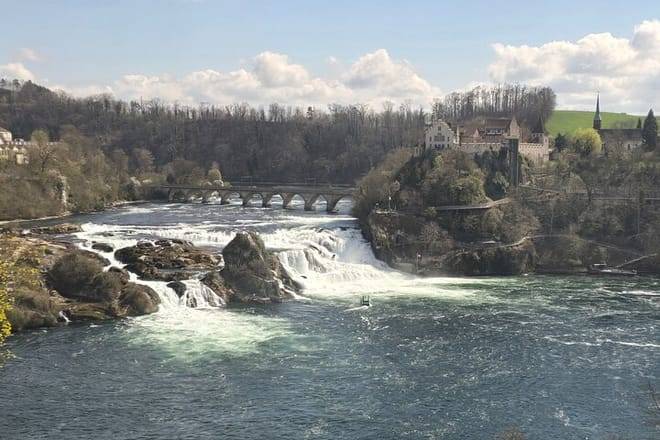 Stein am Rhein and Rhine Waterfalls Day Trip from Zürich