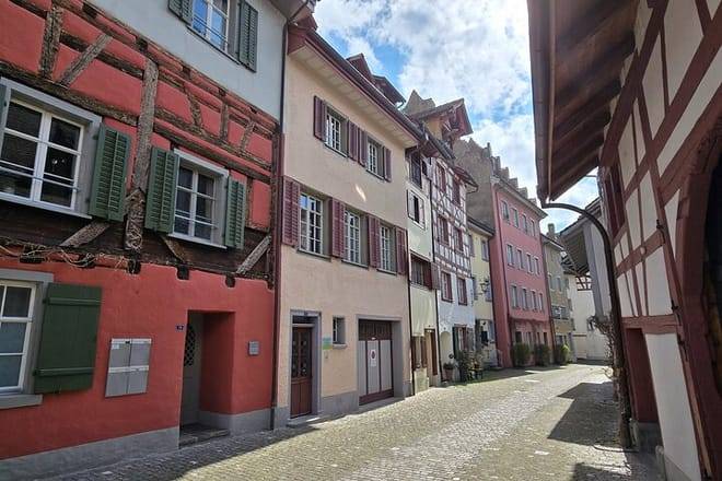 Stein am Rhein and Rhine Waterfalls Day Trip from Zürich