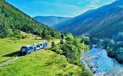 Tour with the Mountain Train, Trek to Mystic Forest and Castle 